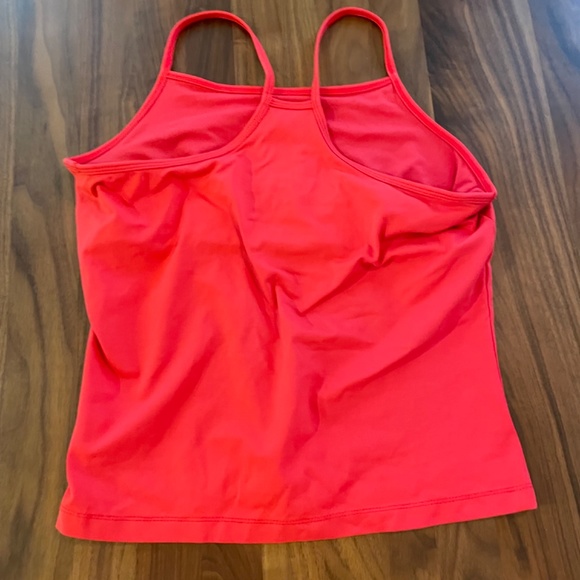 Red MEC tank top - Picture 2 of 4